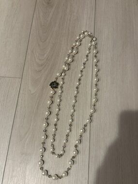 Elegant Double-Strand Pearl Necklace - White Pearls with Gold Accents